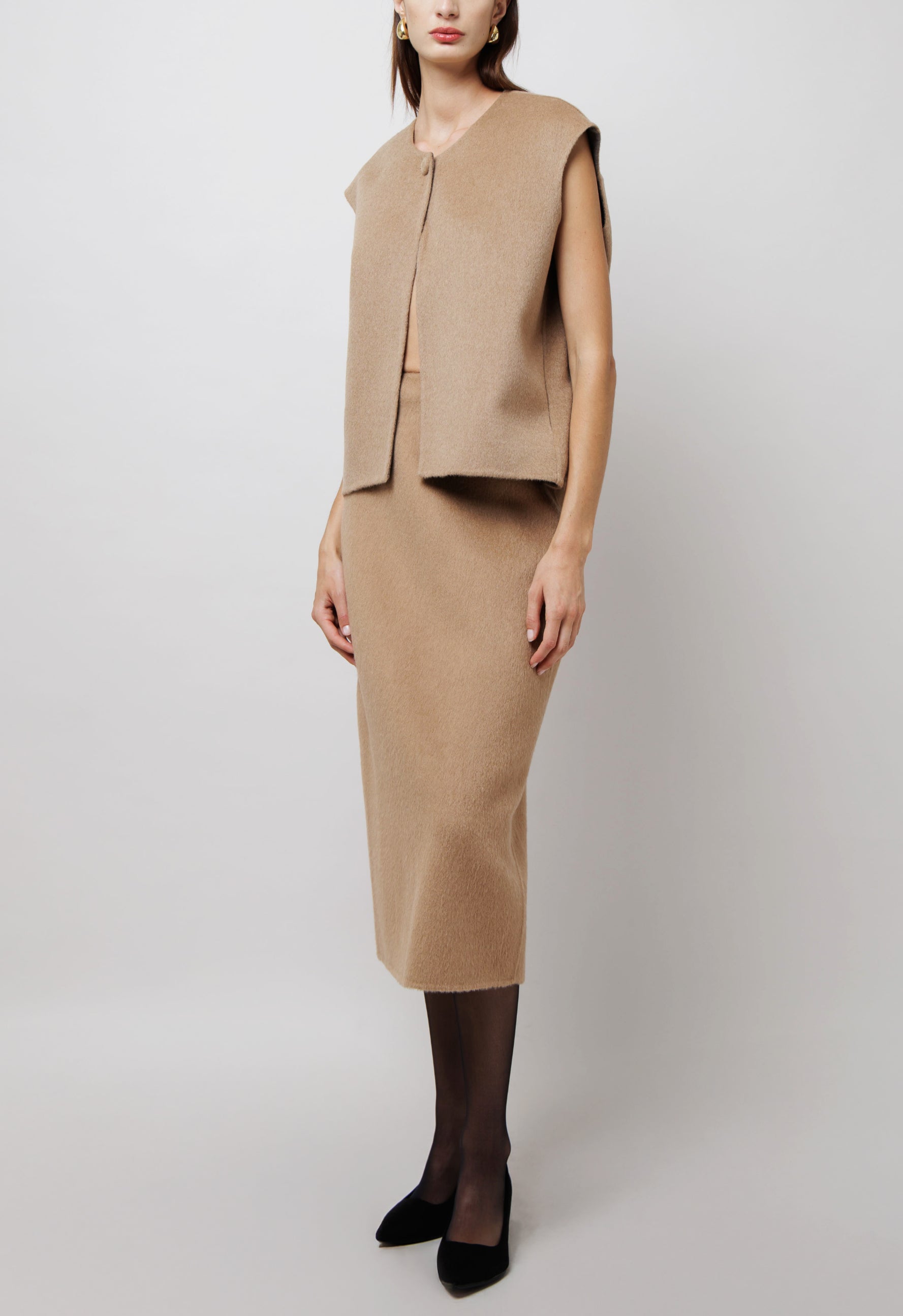 Reversible Camel Vest image 2