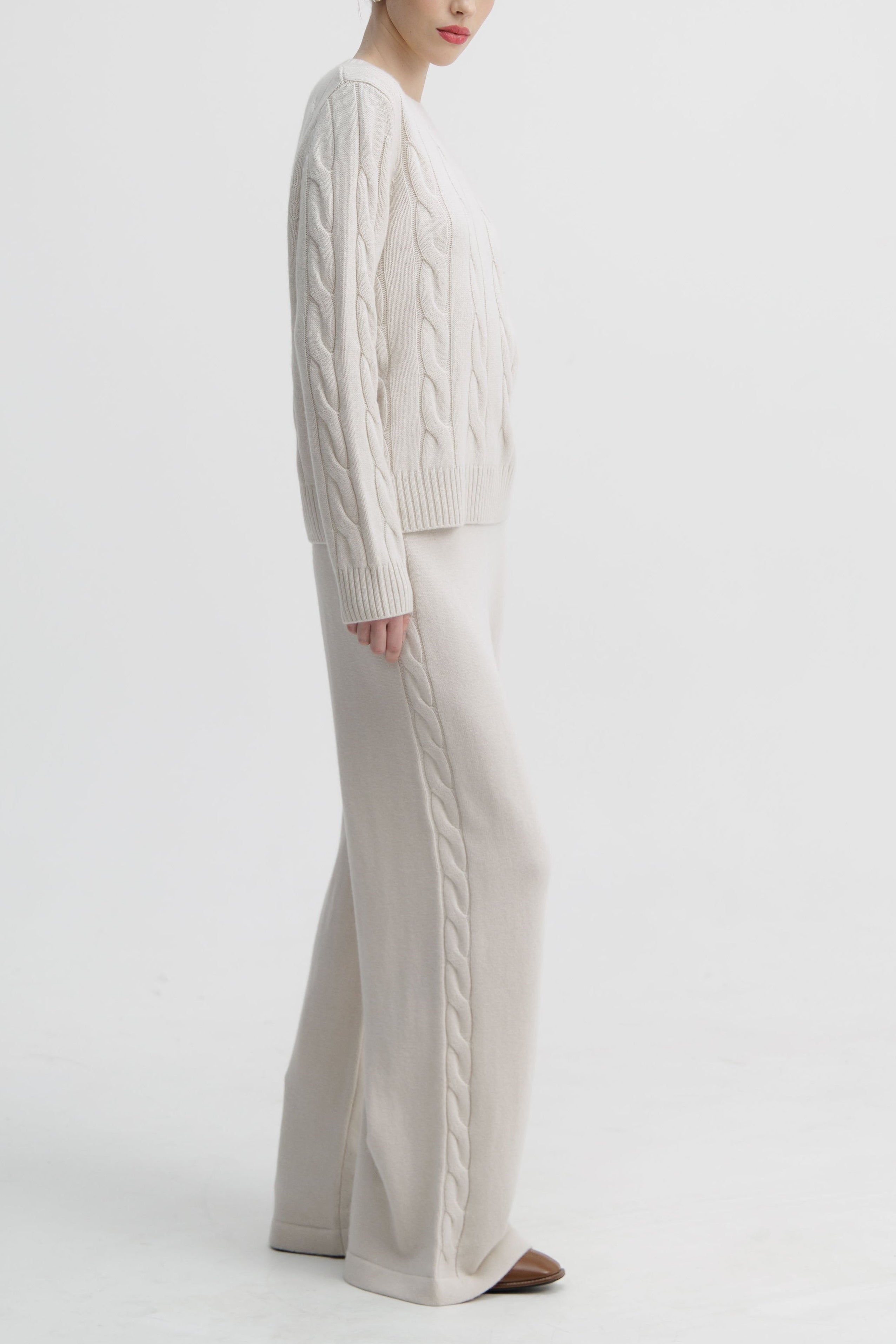 Camellia Signature Cable Knit