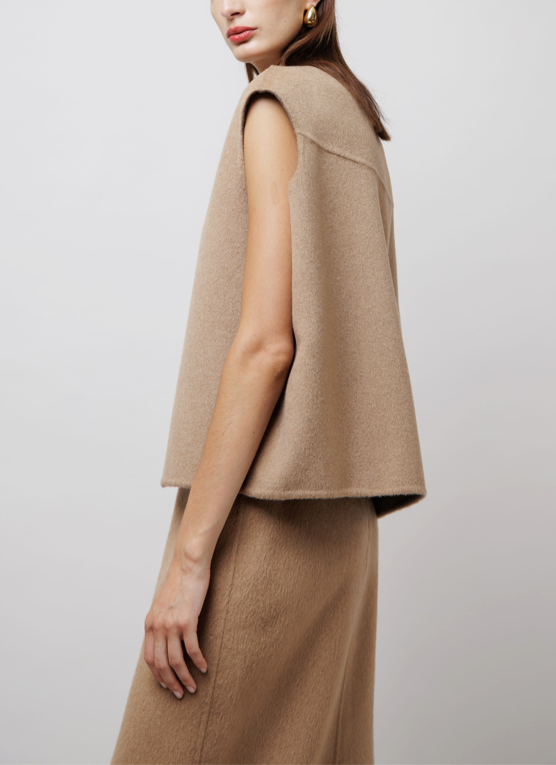 Reversible Camel Vest image 3